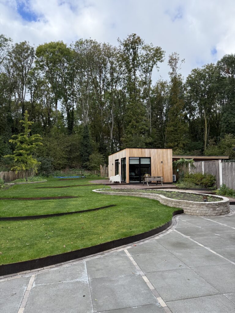 overkapping-buitenkamer-praktijkruimte